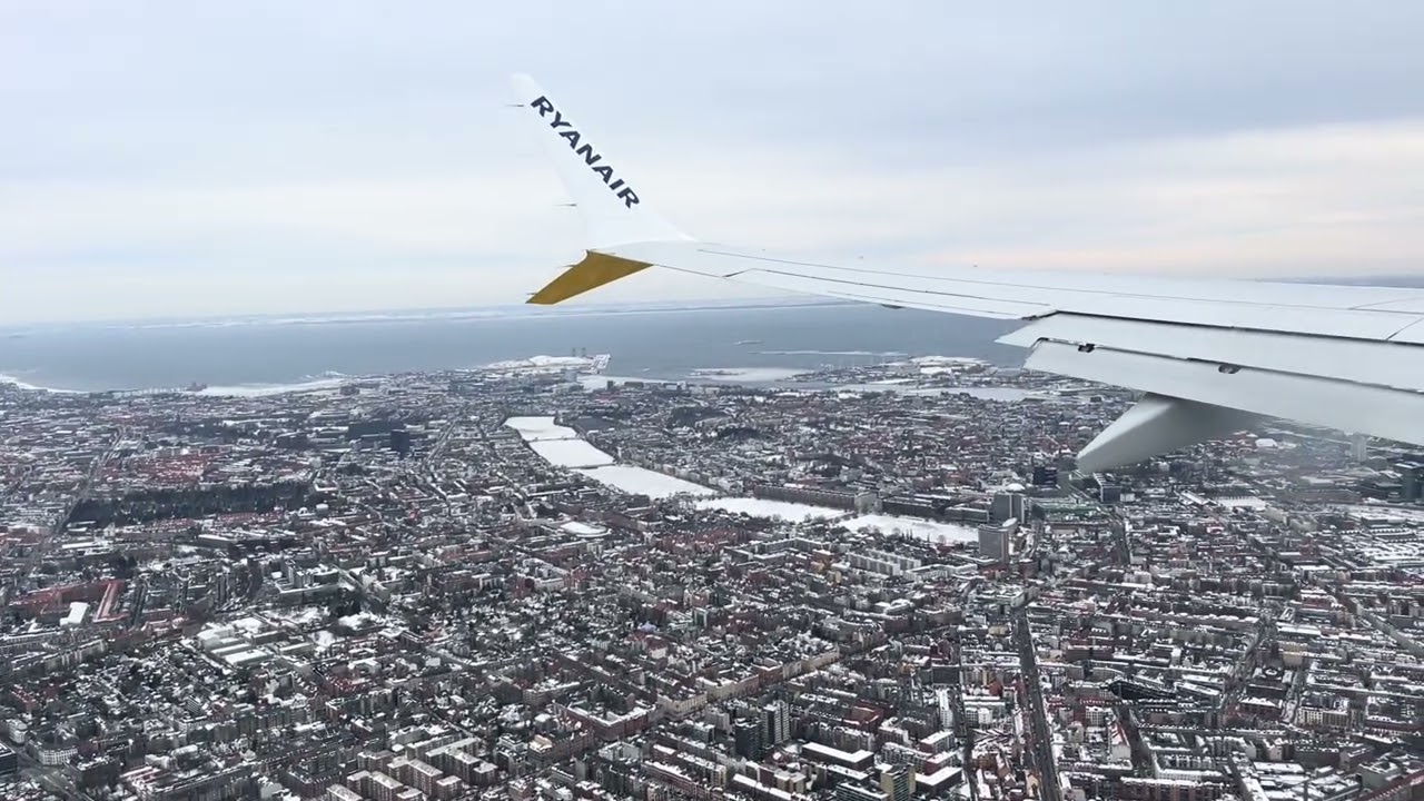Copenhagen is FROZEN! | Copenhagen full approach | Ryanair Boeing 737-800 (CPH)