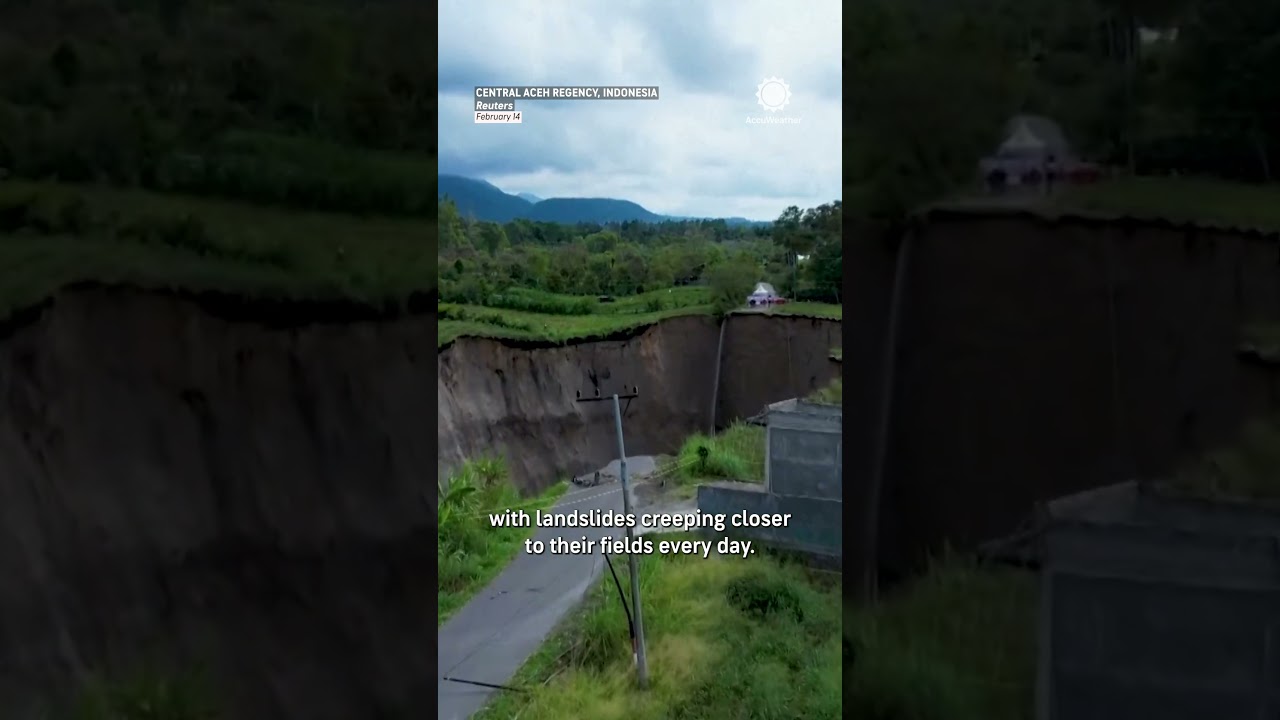 Sinkhole Cuts Straight Through Farmland