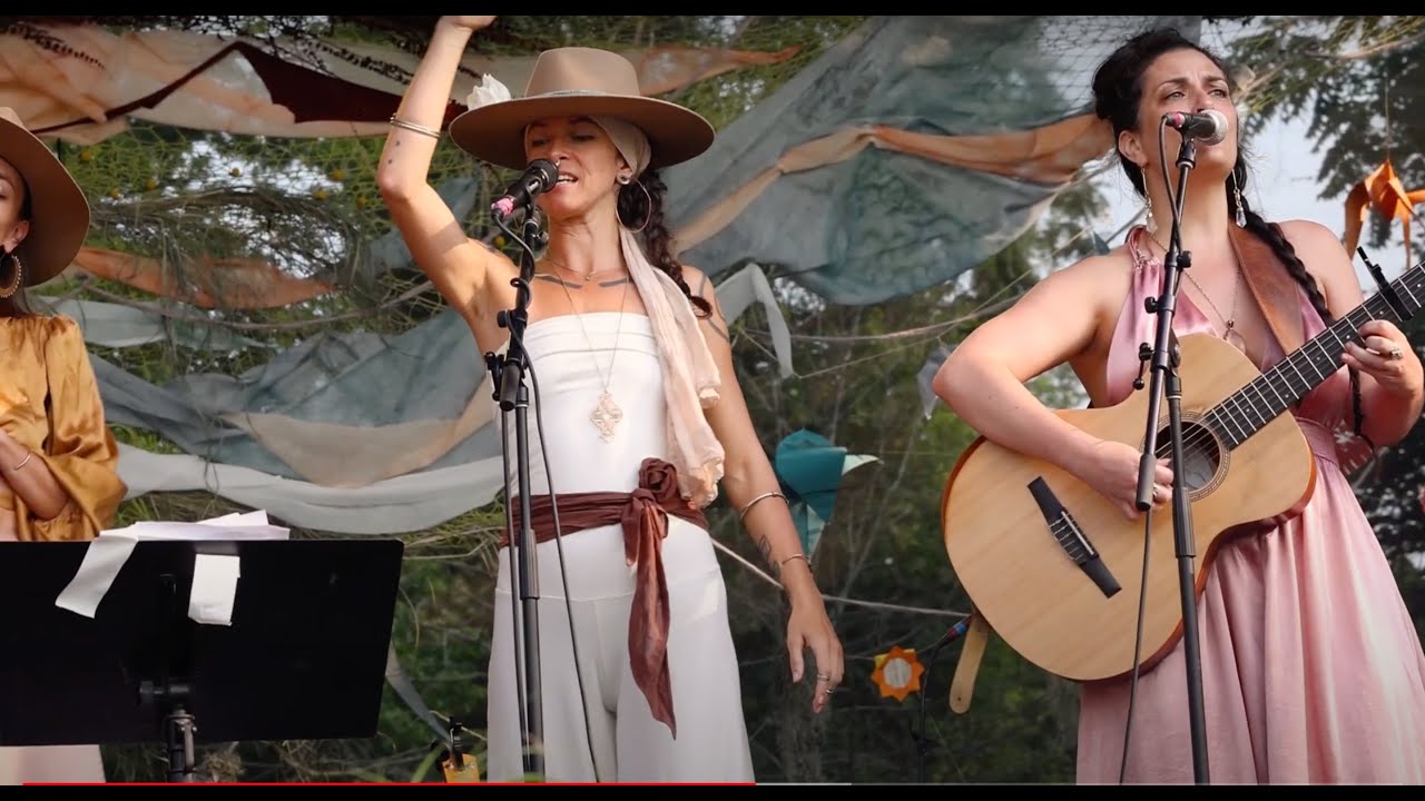 'Fly Away' by Starling Arrow & Marya Stark - LIVE at CATALYST 2023