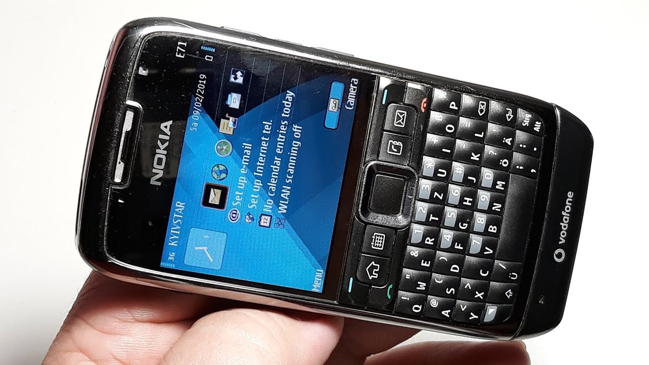 Nokia E71 самый тонкий ретро телефон смартфон из Е серии из Германии