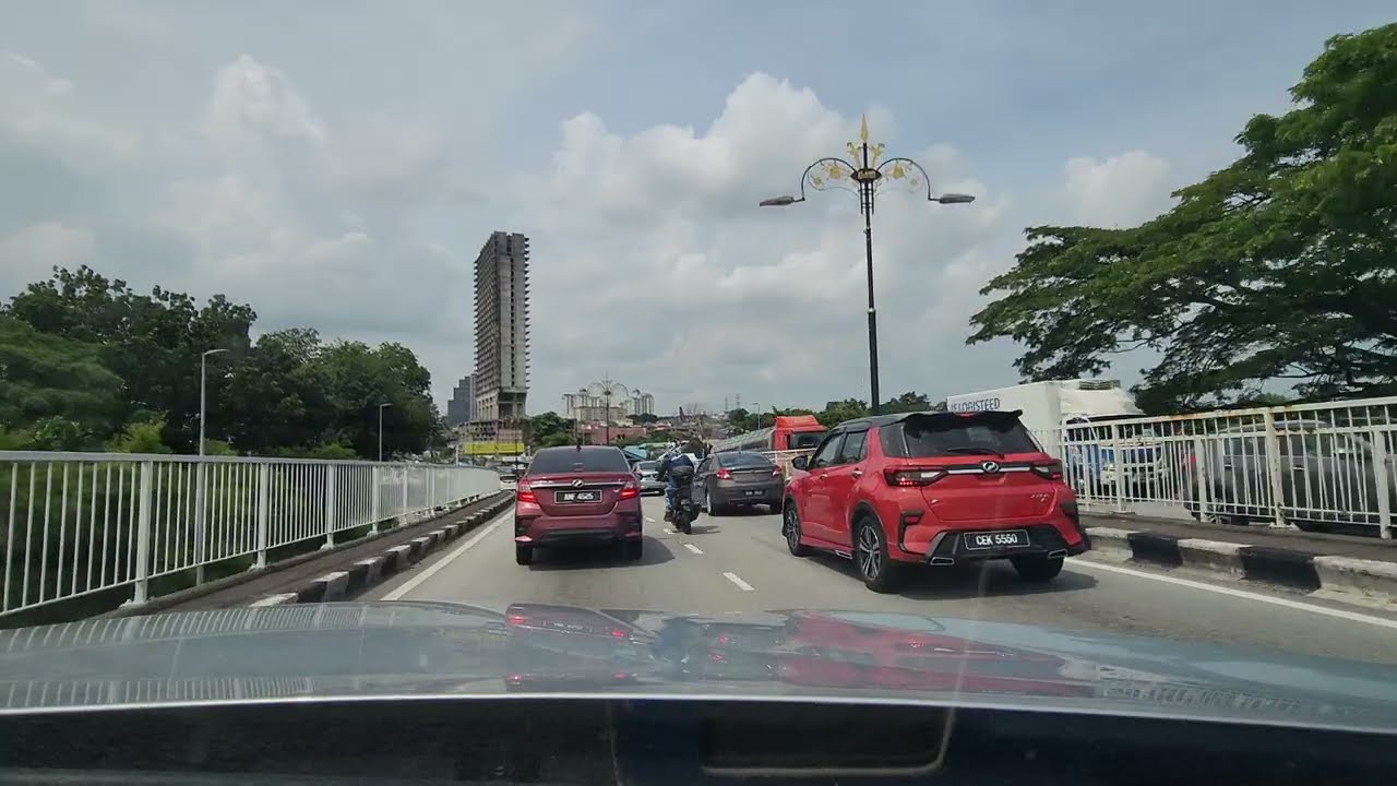 Typical Traffic Drive from Klang Royal City to Sultan Abdul Aziz Shah Subang Airport Selangor