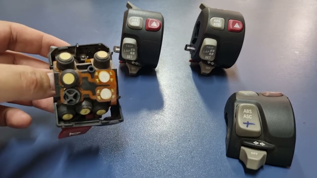 Punho de luz da BMW. BMW left handlebar switch.