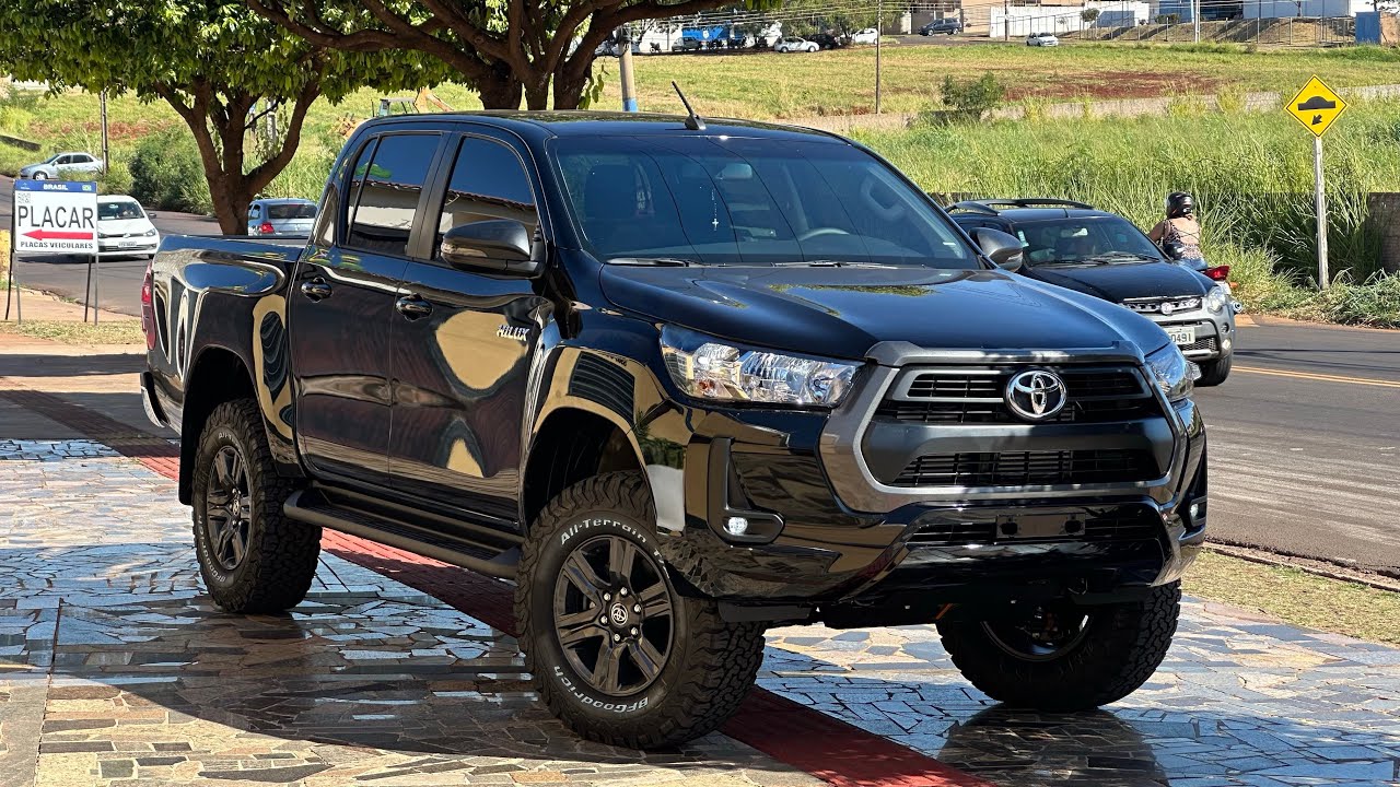 HILUX 2024 SR 0KM COM CALÇO DE 5CM, PNEU BF GOODRICH 275 E LANTERNA DA SRX