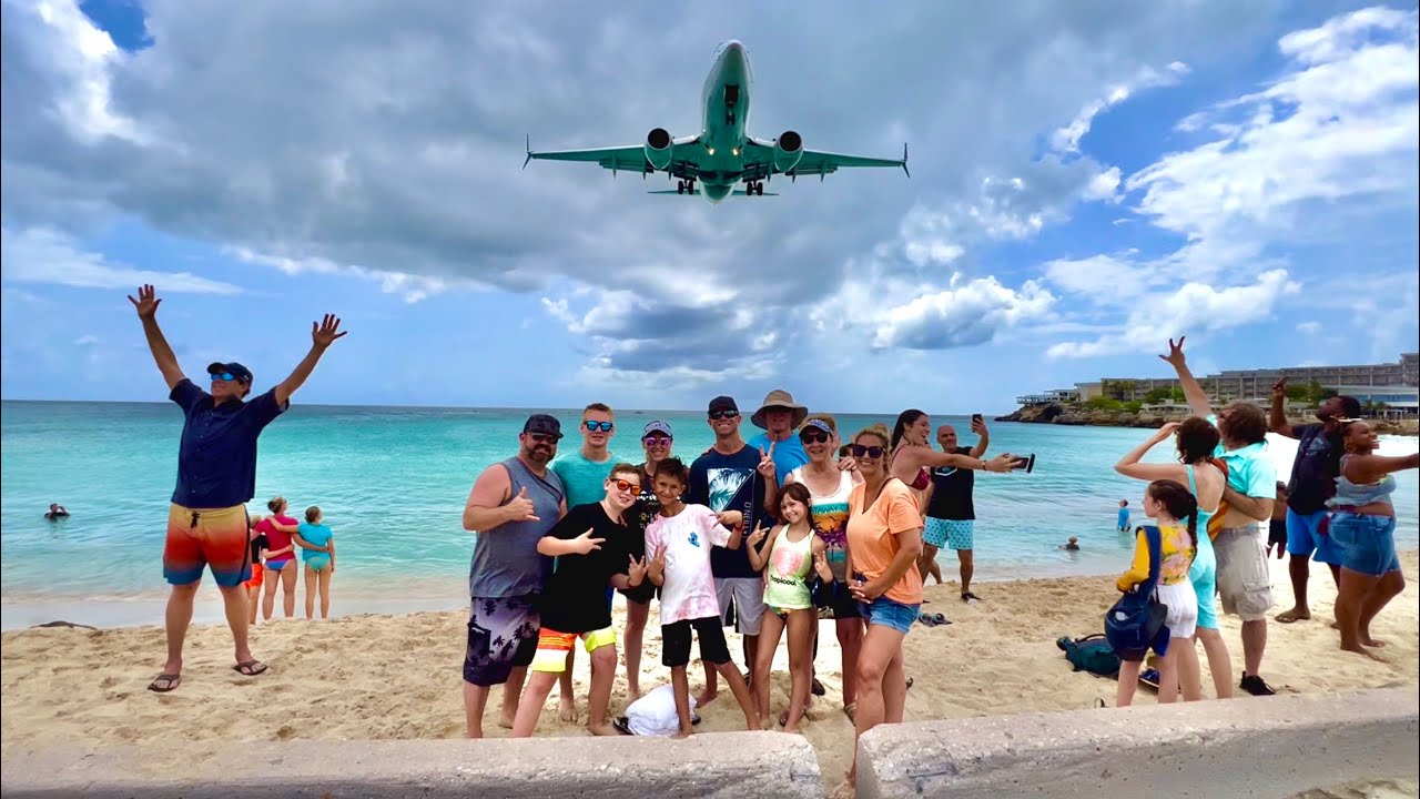 St Maarten, SXM airport. Extreme Low plane landing at Maho Beach Princess Juliana airport