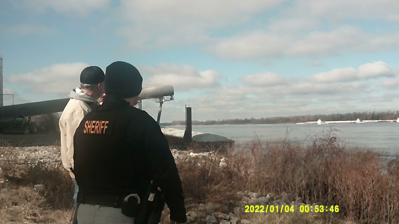 Barges Breaks loose Near Caruthersville Mo