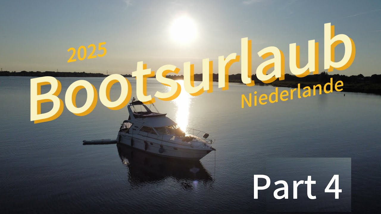 Unser Schiff und wir mit Hund im Bootsurlaub 2025