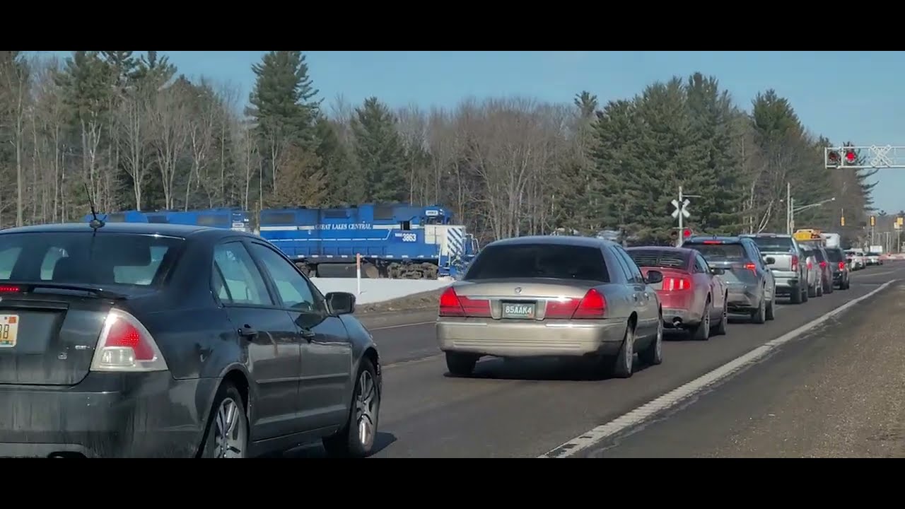 Crossing light stuck on GLC headed West this moving too sand mine 