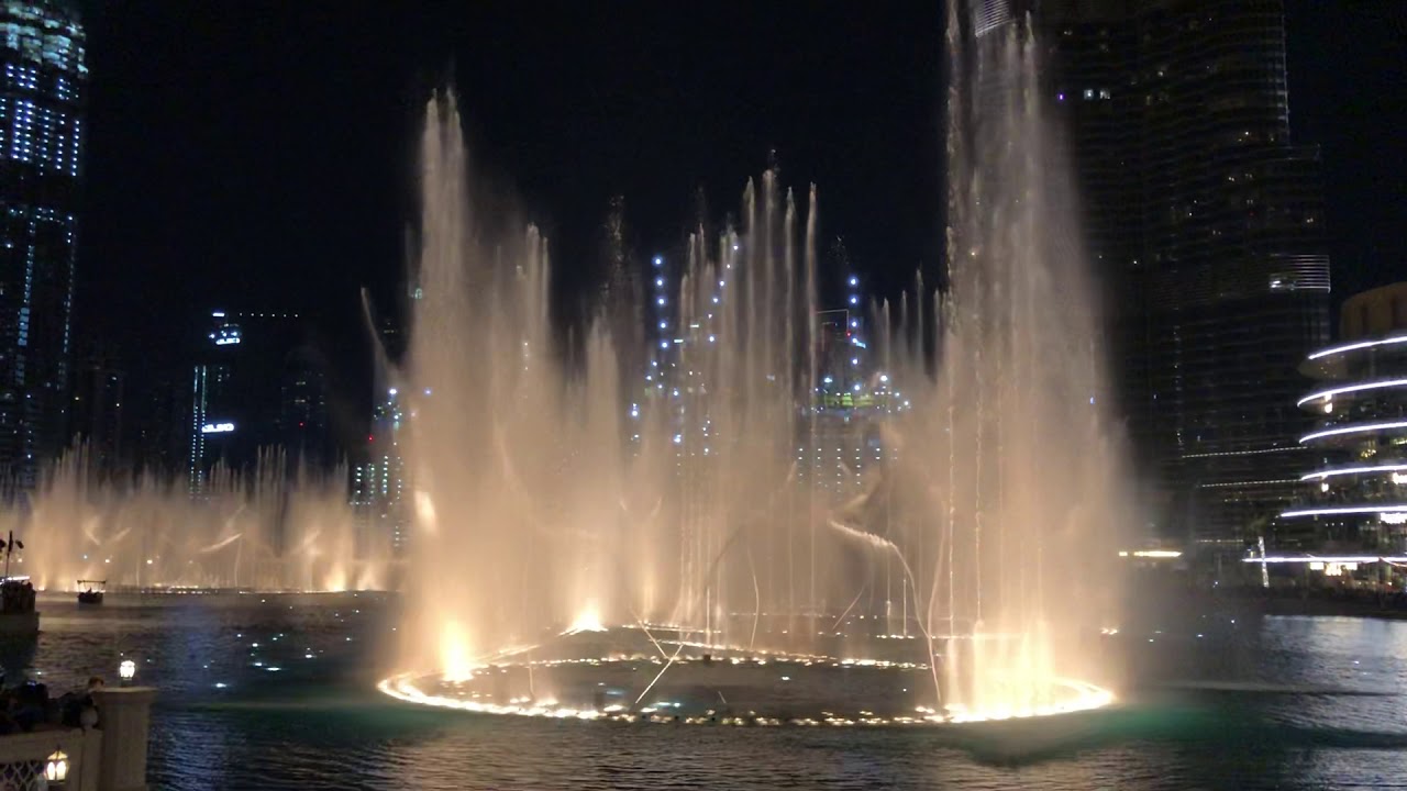Baby Shark - Dubai Fountains - 2019
