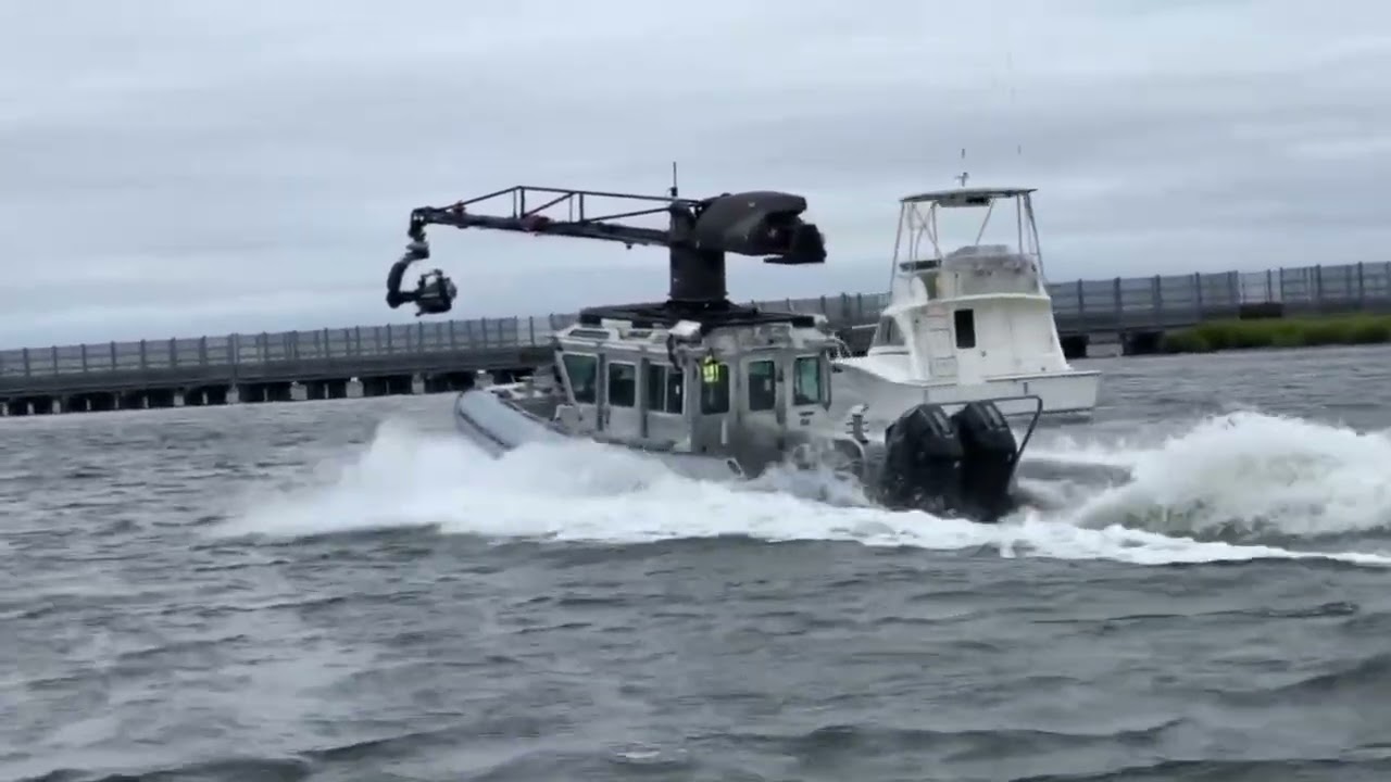 Marine pursuit filming with the U-CRANE I #filmotechnic #metrocameracars #movietvmarineservices