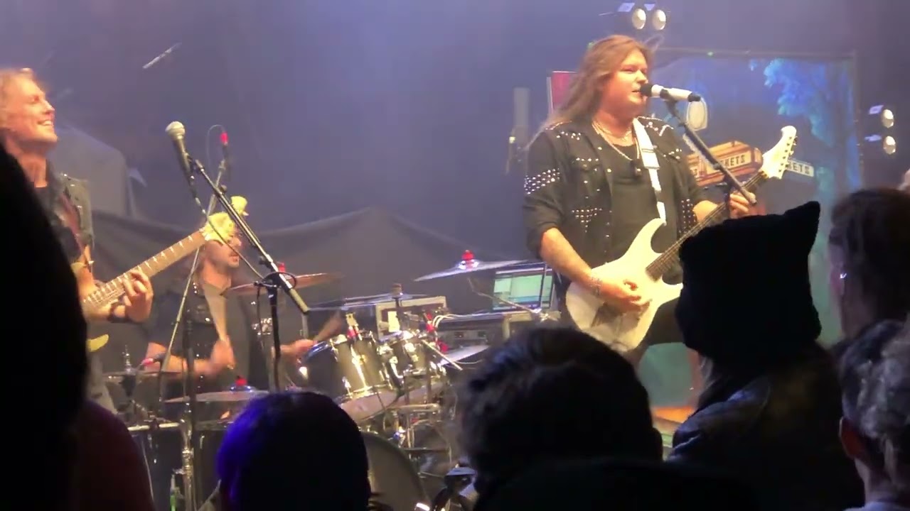Majestica live - Above the Sky @ Shepherd’s Bush Empire, London, 24/10/25