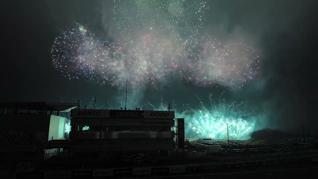 【花火2025】富士スピードウェイ花火(野村花火スターマイン2)