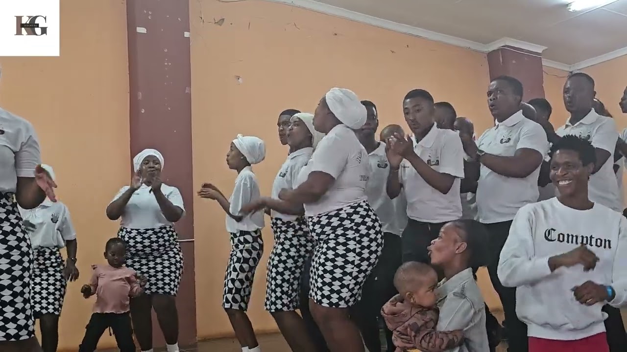 Rearabilwe Youth Choir _ Ka Di Nako Tsohle