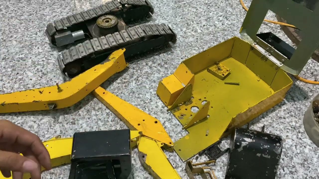 Đánh giá chi tiết bộ kit máy xúc mô hình rc full kim loại | Trí Hihi! - R/C Handmade.
