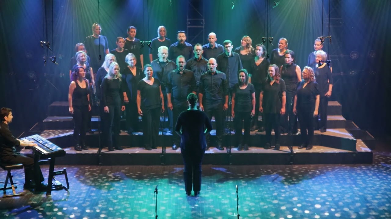 Les Harmoniques - Easy On Me (2023)