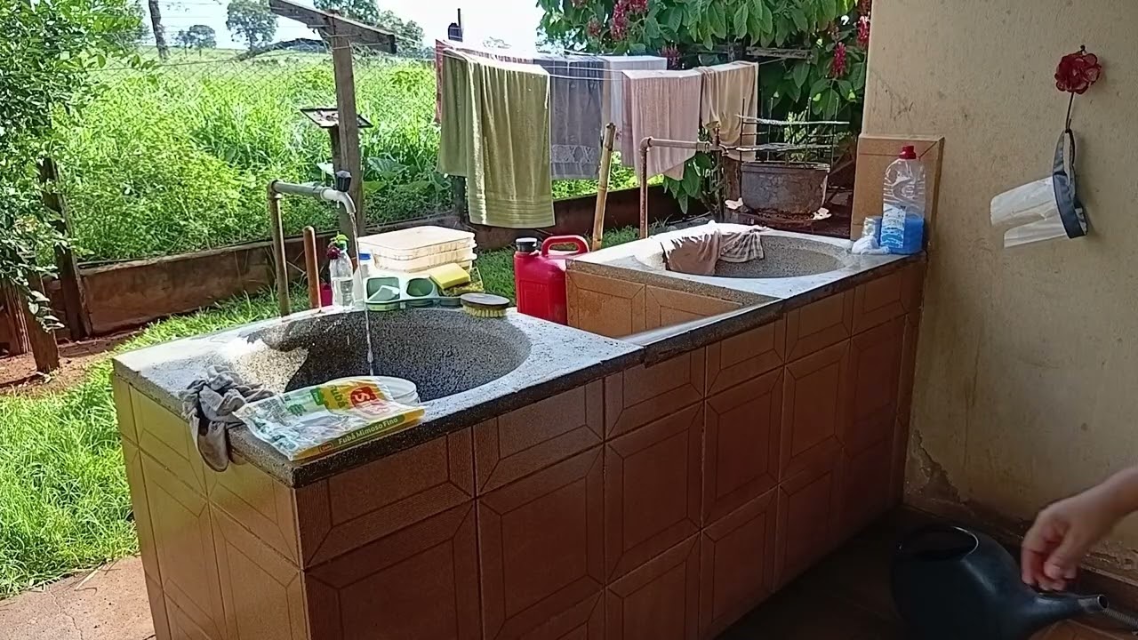 Fiz um bolo café/ limpeza organização 