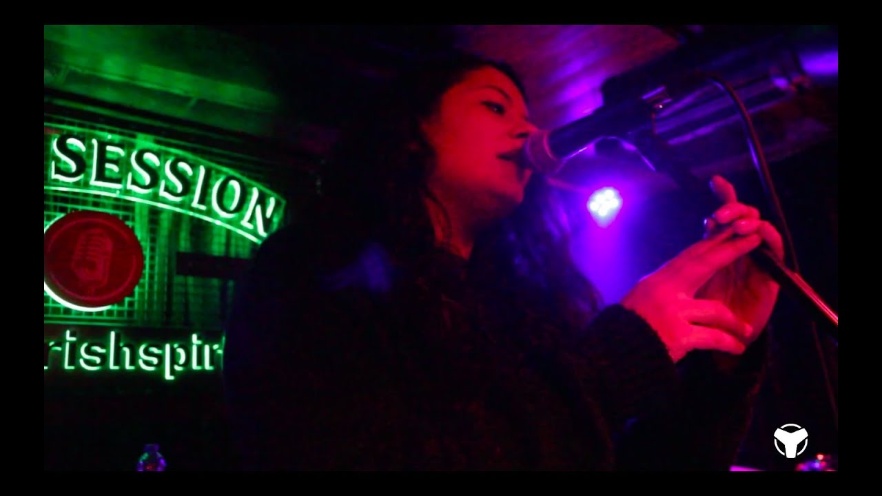 YOU, ME AND END OF EVERYTHING - Frou-Frou Foxes in Midsummer Fires (2018/03/31)