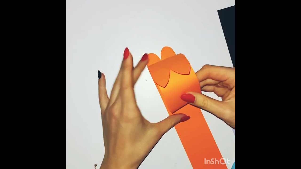 Об'ємна білочка з паперу