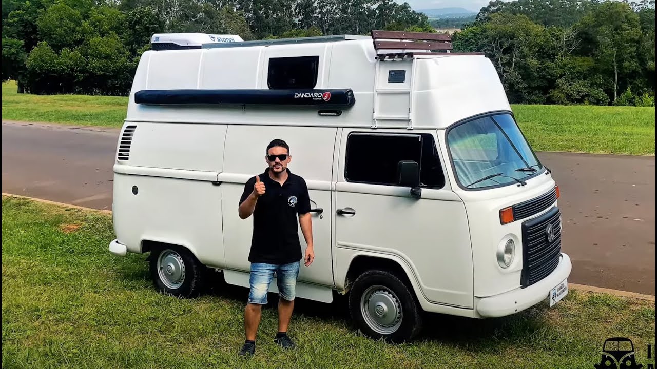 KombiHome Completa Com Banheiro e Teto Alto