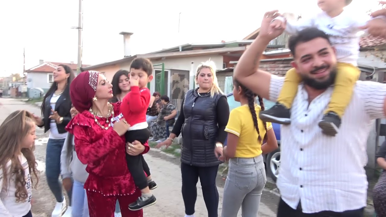 Saadet Bebeğin Doğumhane Çıkışı