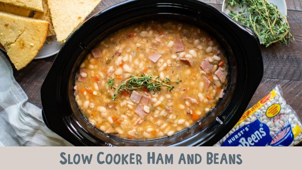 🥣🐖 Slow Cooker Ham and Beans: Comfort Food Made Easy and Flavorful! 🫘✨