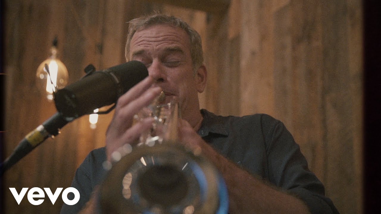 Garou - La fleur aux dents (Clip Officiel)