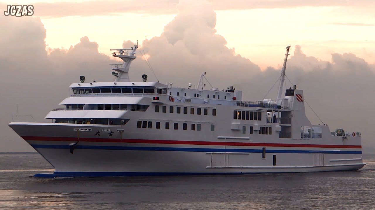 TAIKO 太古 Passenger ship カーフェリー 野母商船 博多港入港接岸 2015-JUL