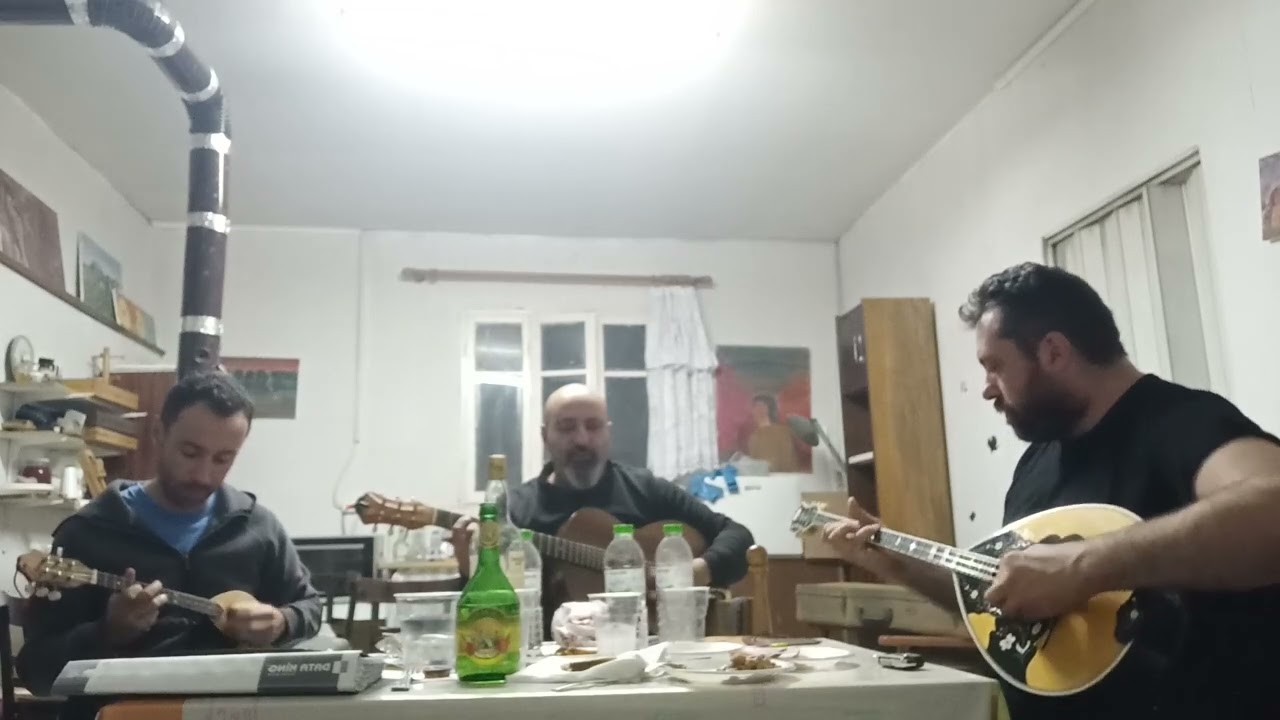 Χτες το βράδυ στο σκοτάδι -ΠΟΛΥΤΕΧΝΙΤΕΣ