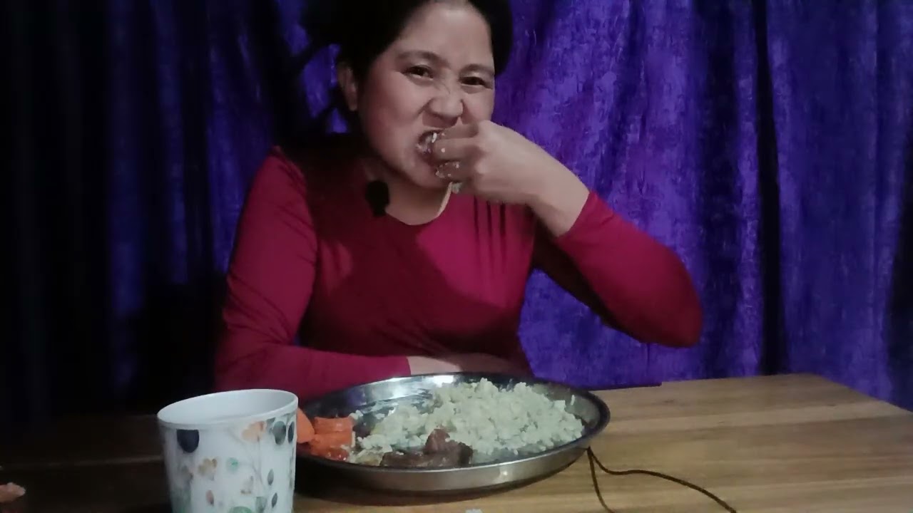 Simple mukbang  // smoke pork  with  axone  dish 