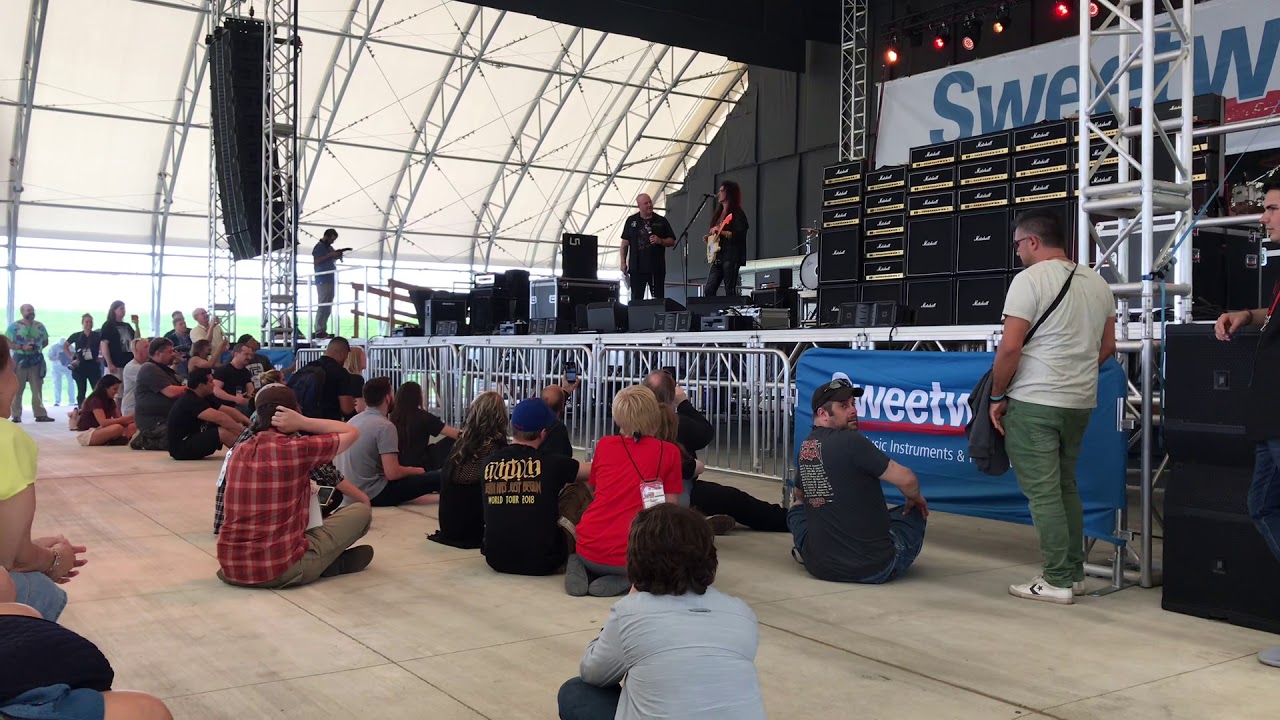 Yngwie speaks and performs again at Gearfest 2018