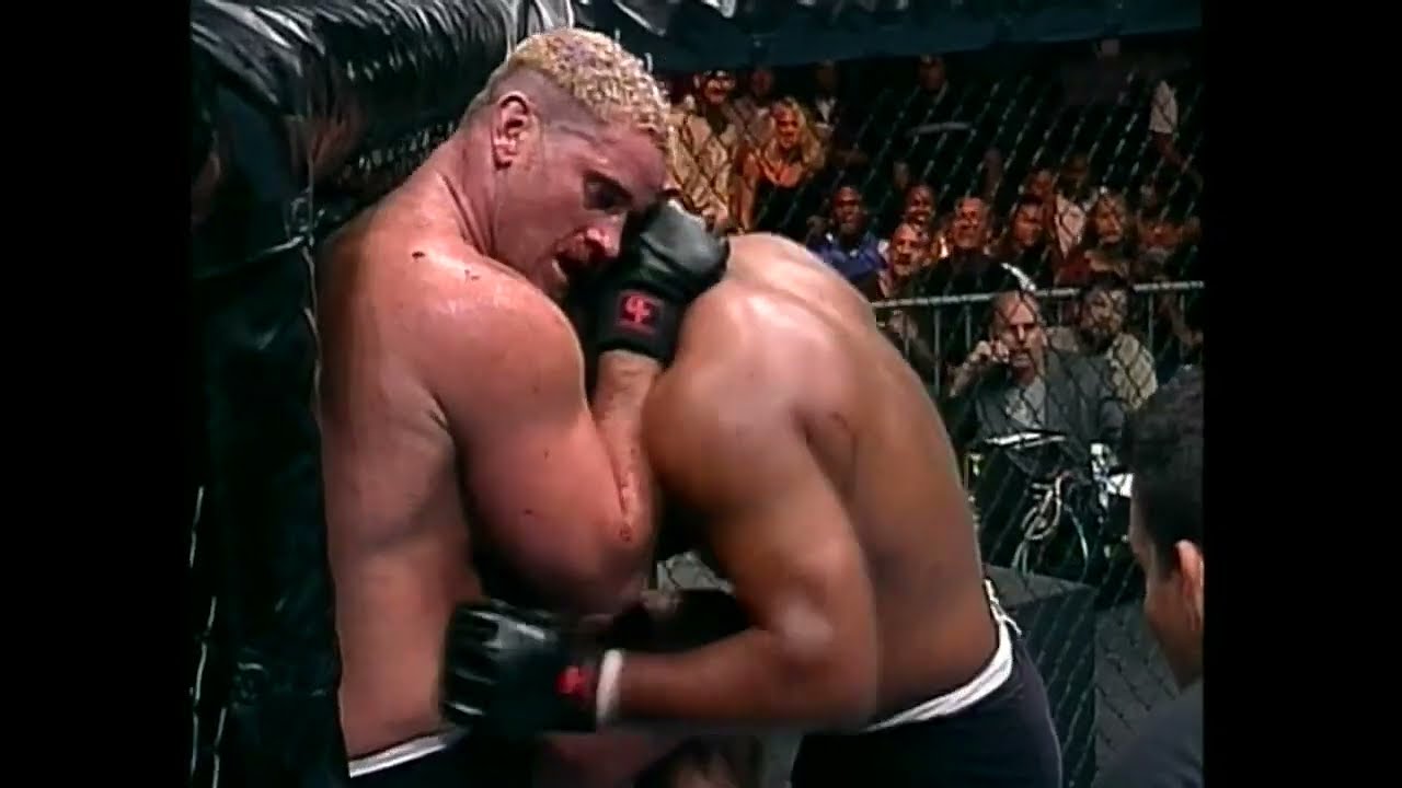 Maurice Smith VS Bobby Hoffman UFC 27 Classic Fight