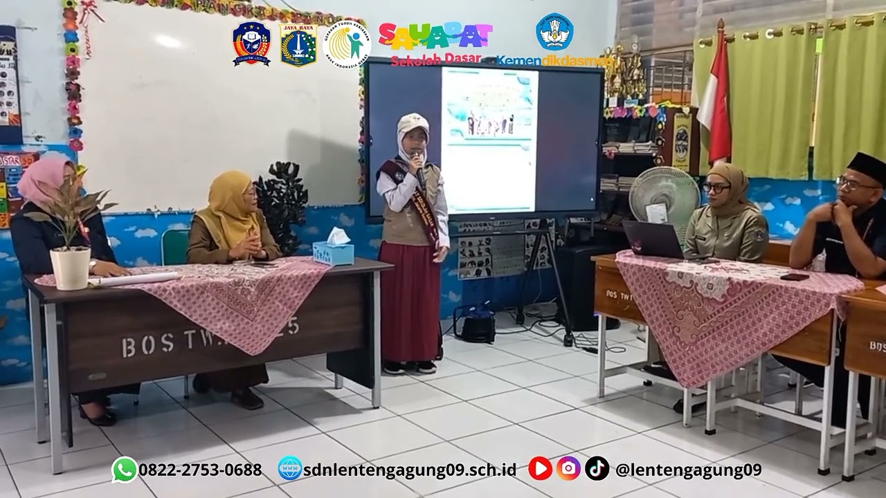 Paparan PST oleh sahabat SD kepada tamu dinas
