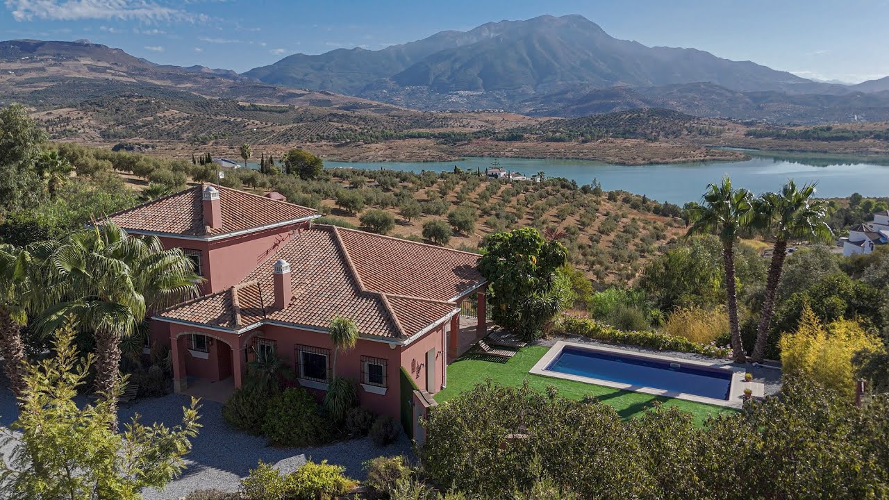 Cortijo María, a spectacular six-bedroom detached villa offering  luxury and breathtaking scenery