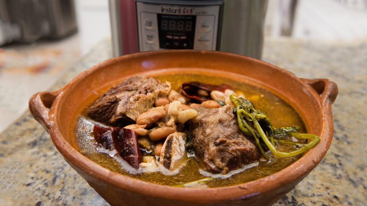 GALLINA PINTA EN LA INSTANT POT- RAPIDA Y DELICIOSA