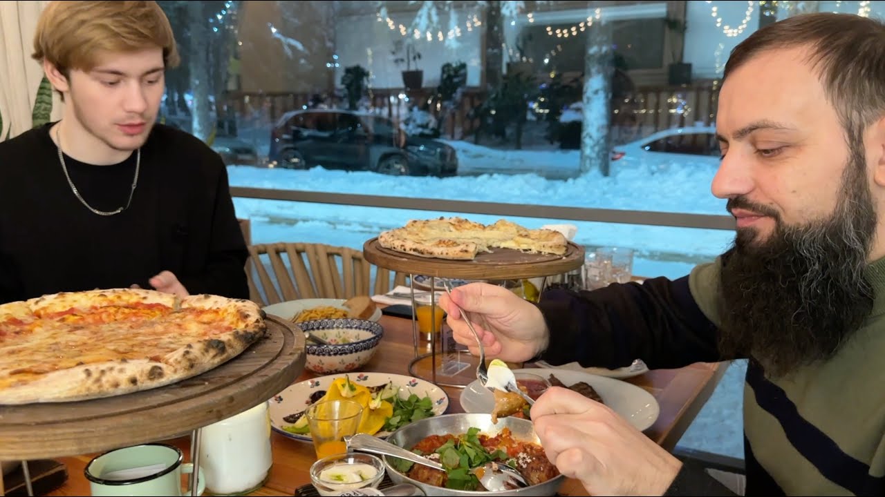 ОТМЕЧАЕМ ДЕНЬ РОЖДЕНИЕ ЭВАНА В ДОРОГОМ РЕСТОРАНЕ \ EVAN 1 год  VLOG