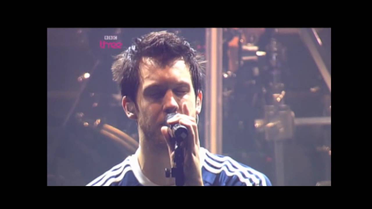 Calvin Harris - I'm Not Alone | Live @ T in the Park 2010 (HD)