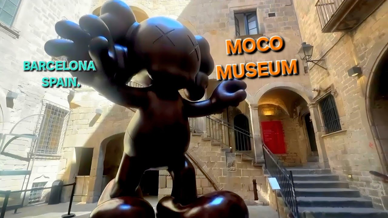 VISITING MOCO MUSEUM