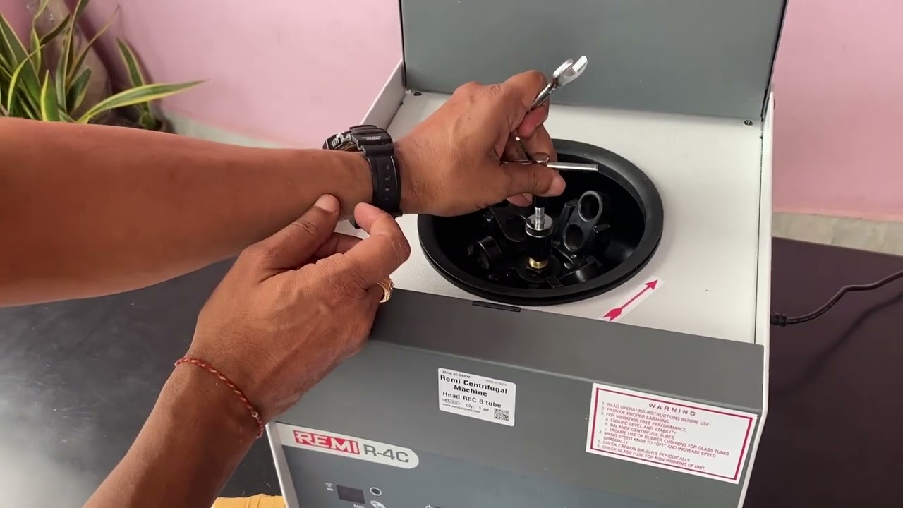 Remi R4C centfuse machine | Available on IndiaMART