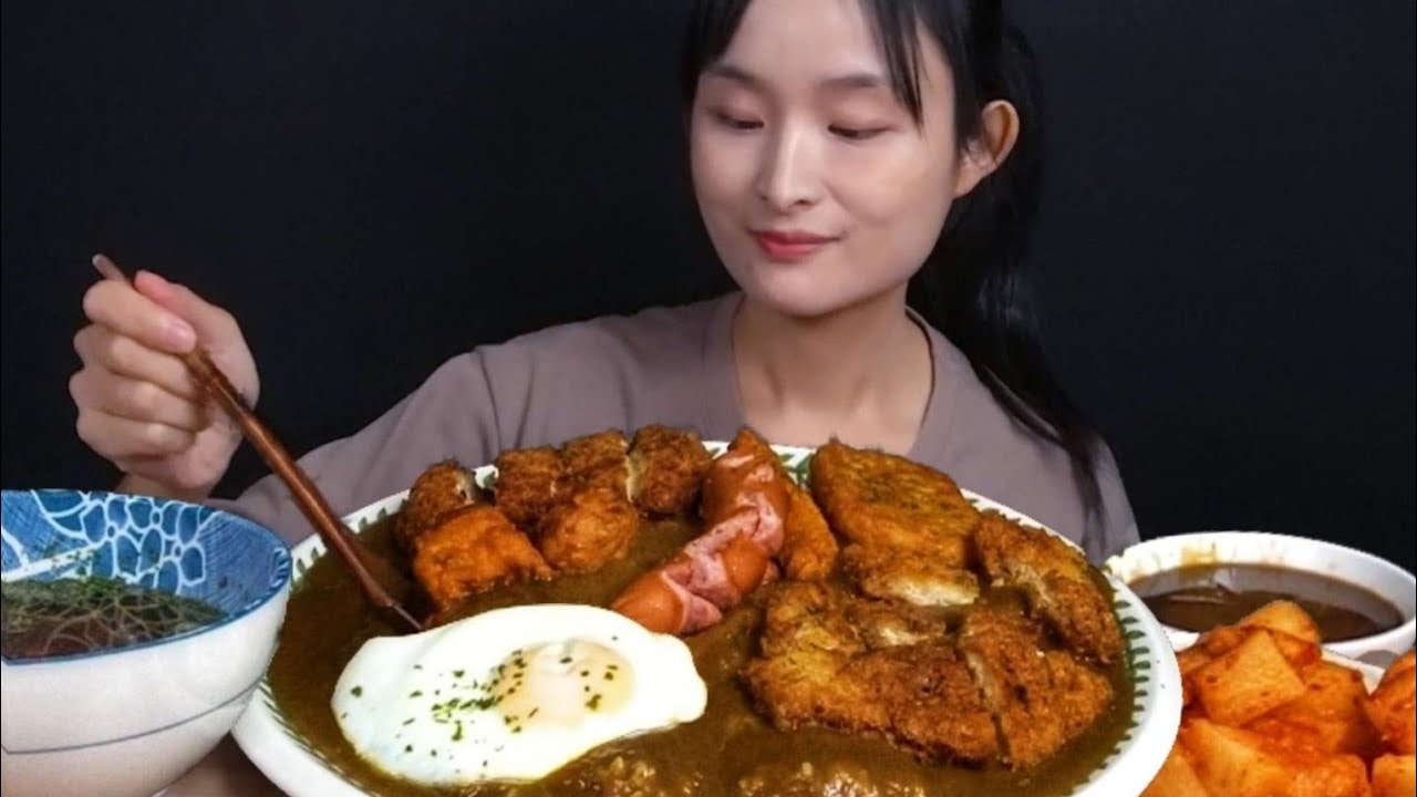 토핑듬뿍 카레먹방 (ft.깍두기)