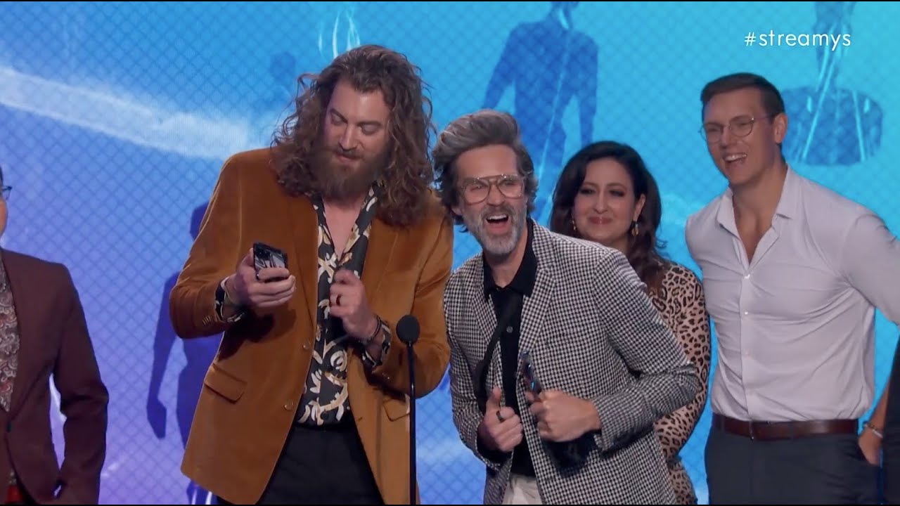 Charli D'Amelio Presents Show of the Year to Good Mythical Morning! | 2022 YouTube Streamy Awards