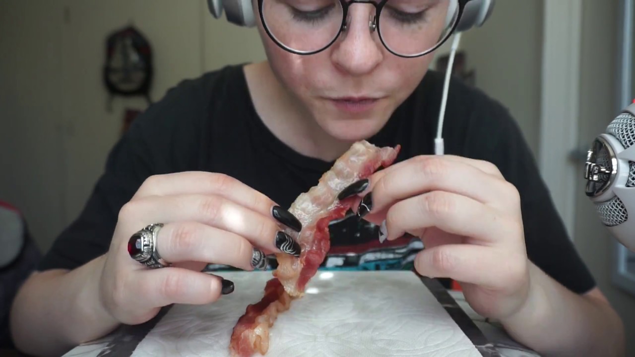 Bacon ASMR | CRUNCHY AND CHEWY | KetoASMR