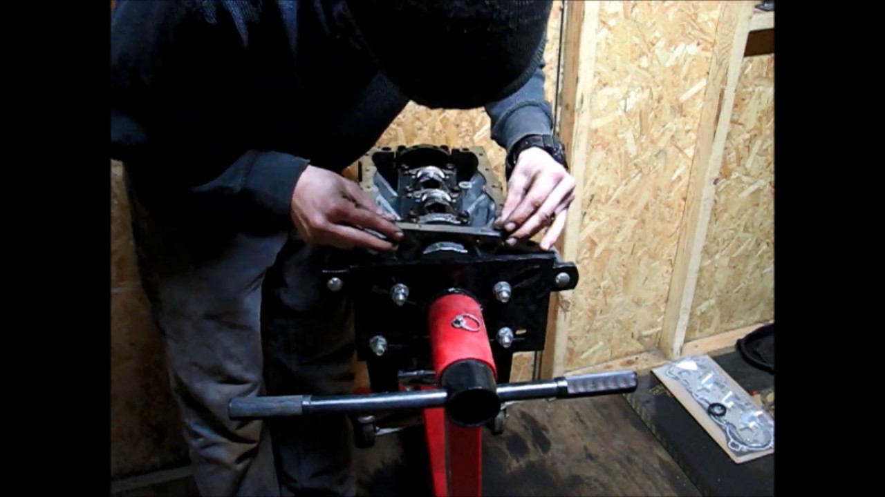 Suzuki Samurai Engine Rebuild Pt 2 (Time Lapse)