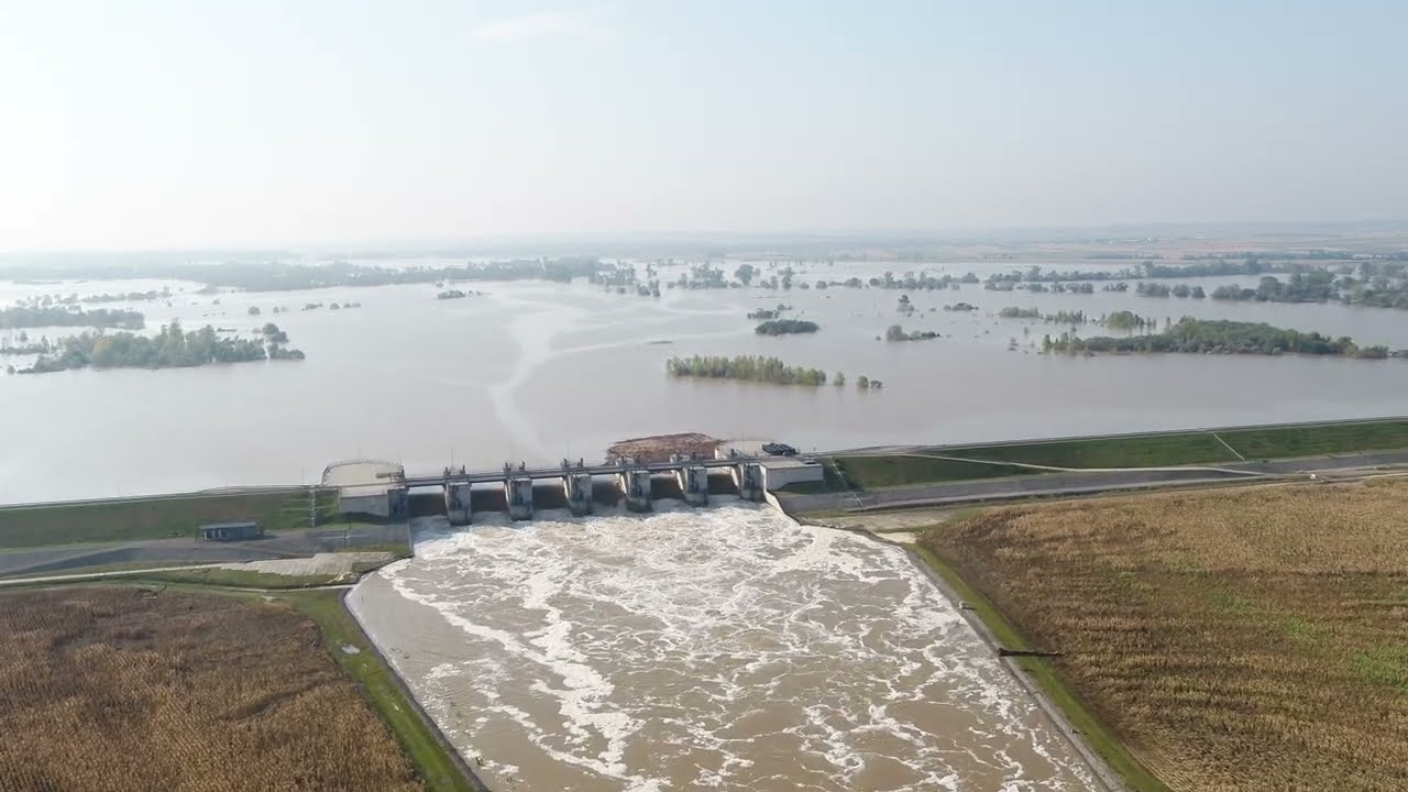 Ściął falę powodziową i ochronił śląskie miasta. Zbiornik Racib&oacute;rz Dolny podczas powodzi w 2024 roku