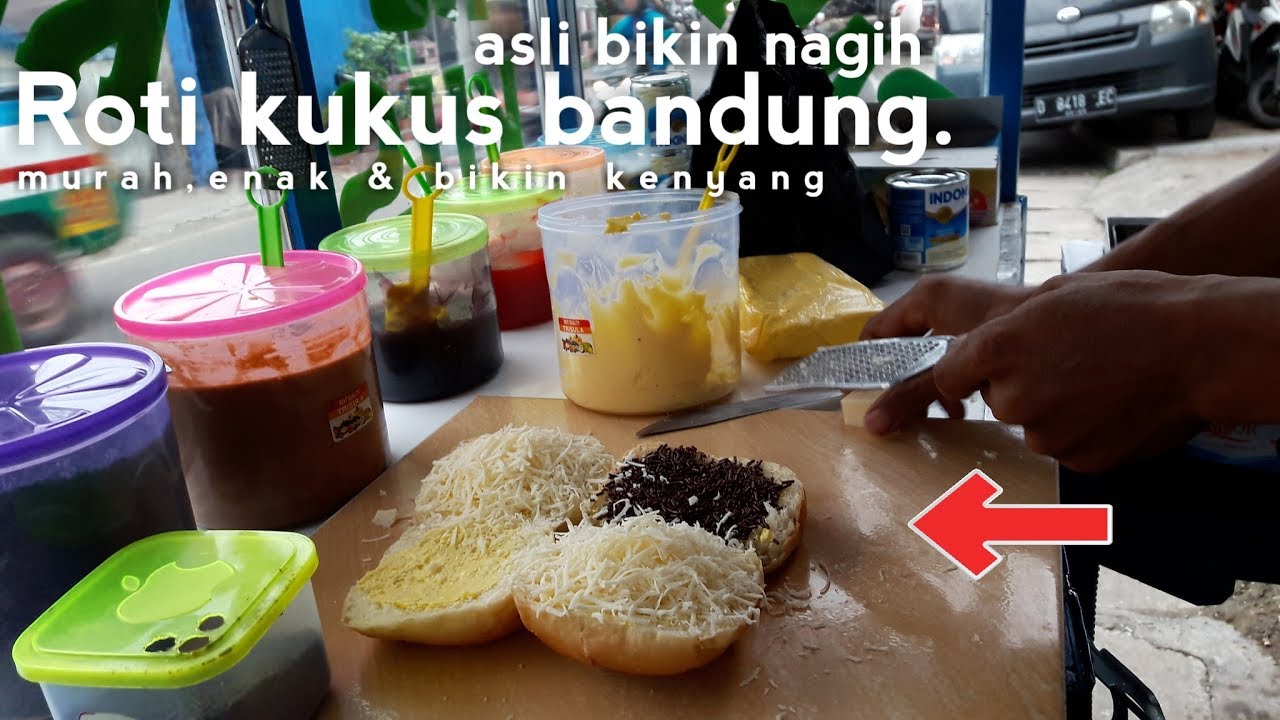ROTI KUKUS DAN ROTI PANGGANG BANDUNG !! MURAH DAN KEJUNYA BANYAK - KURO KURO STREET FOOD