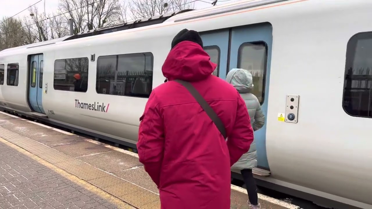 Hatfield Railway Station