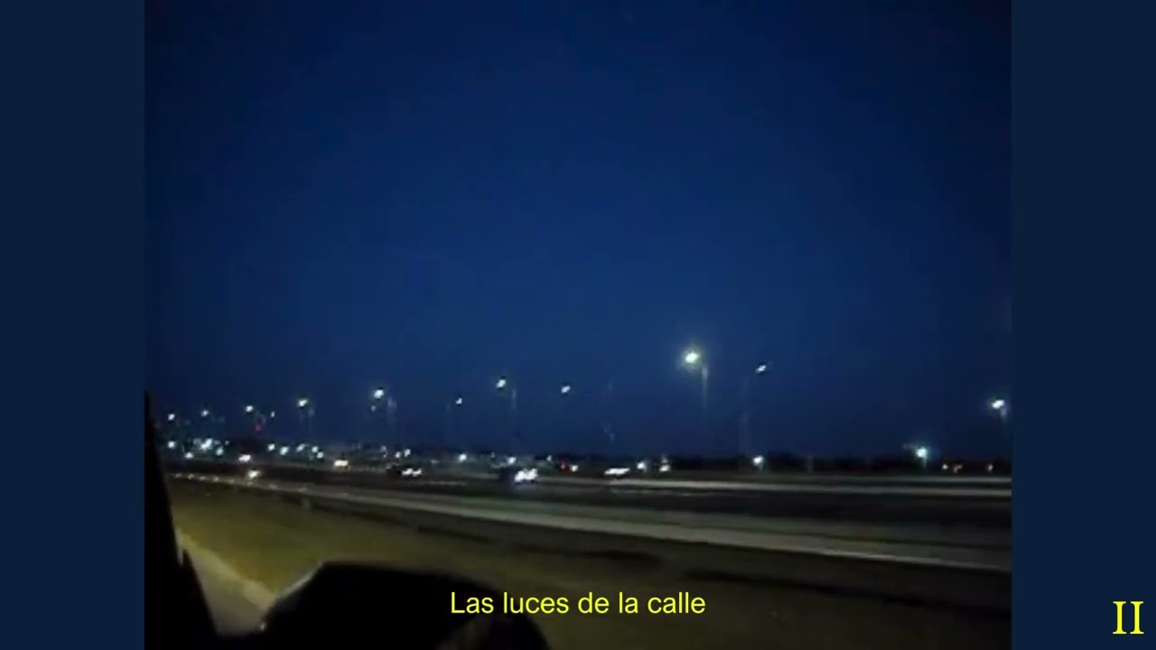 Las Luces de la Calle- Lu Ferreyra (Lyrics Video)