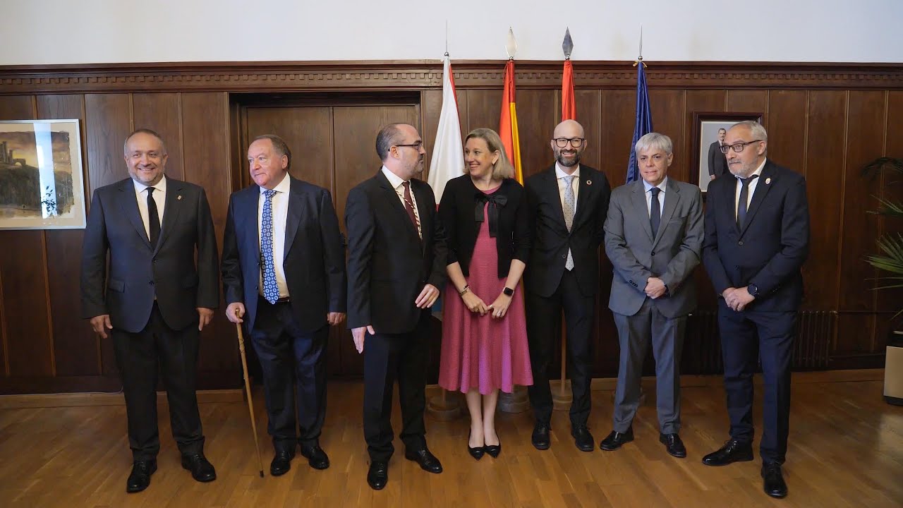 Los devastadores incendios de agosto centran las intervenciones institucionales del Día del Bierzo