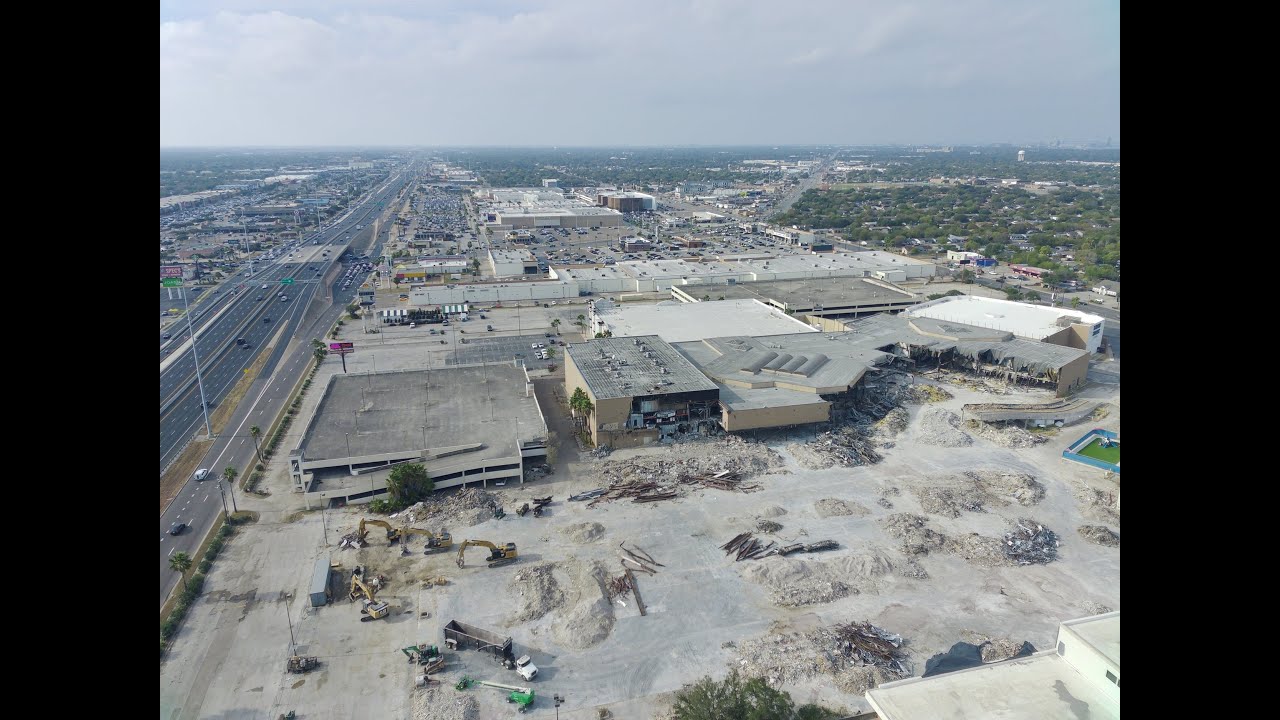Flying Over The Soon To Be Torn Down Sunrise Mall In Corpus Christi (4K Drone)