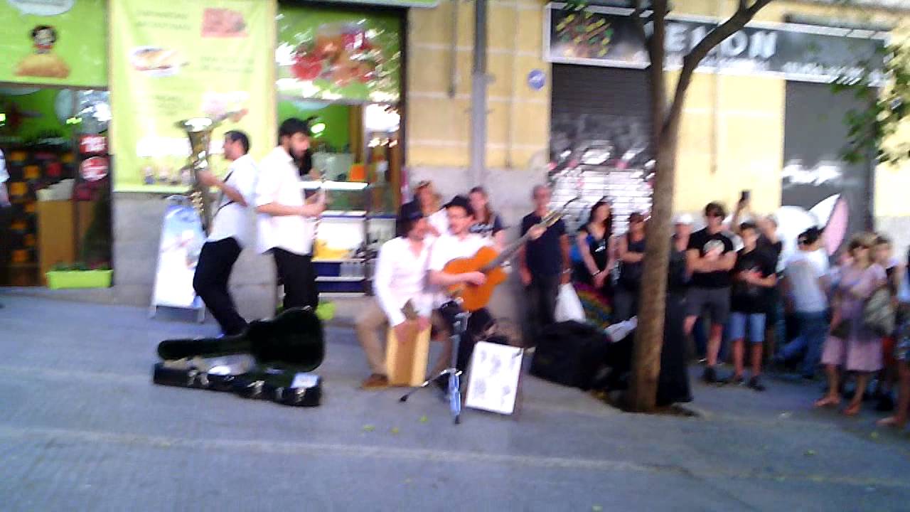 jingle django - maki maki (live @ el rastro de madrid 31.05.2015)