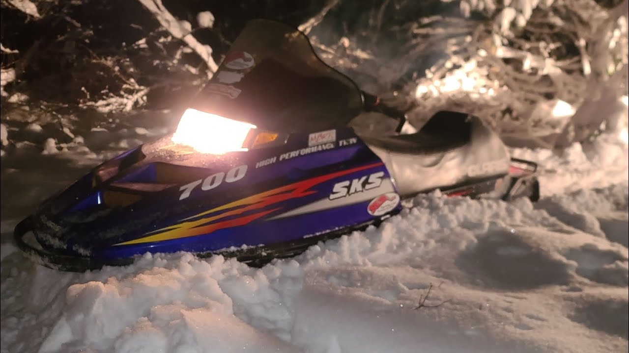 2000 SKS 700 Screaming Through 3ft of Snow!