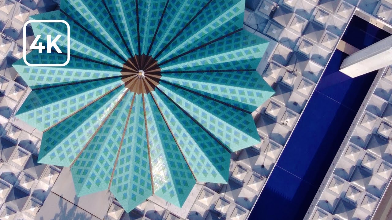 4K Aerial view of Masjid Negara (National Mosque of Malaysia)